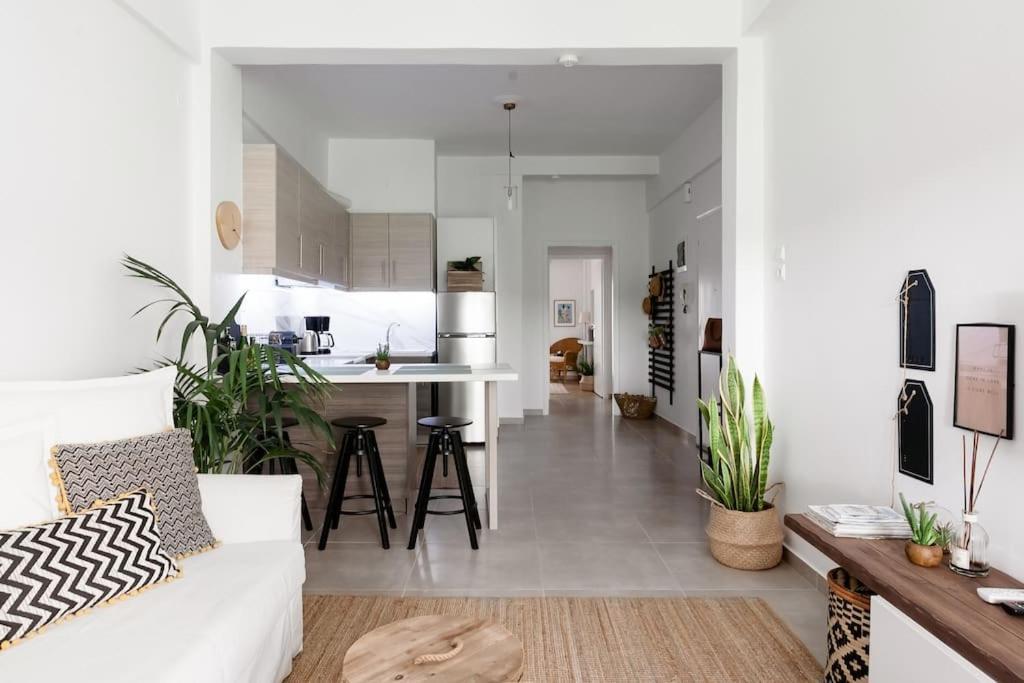 Your "Home Away From Home" - Phillopapou Hill Atenas Exterior foto