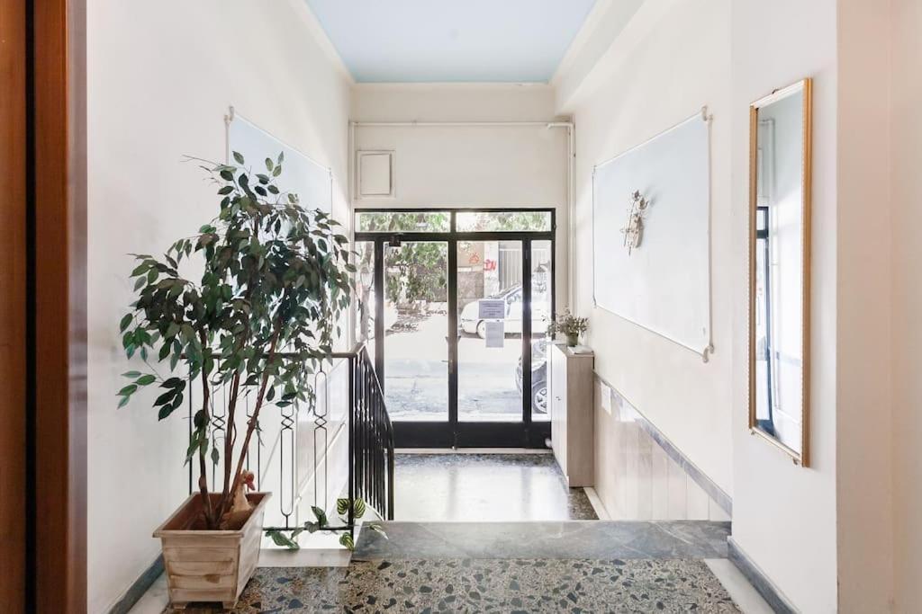Your "Home Away From Home" - Phillopapou Hill Atenas Exterior foto