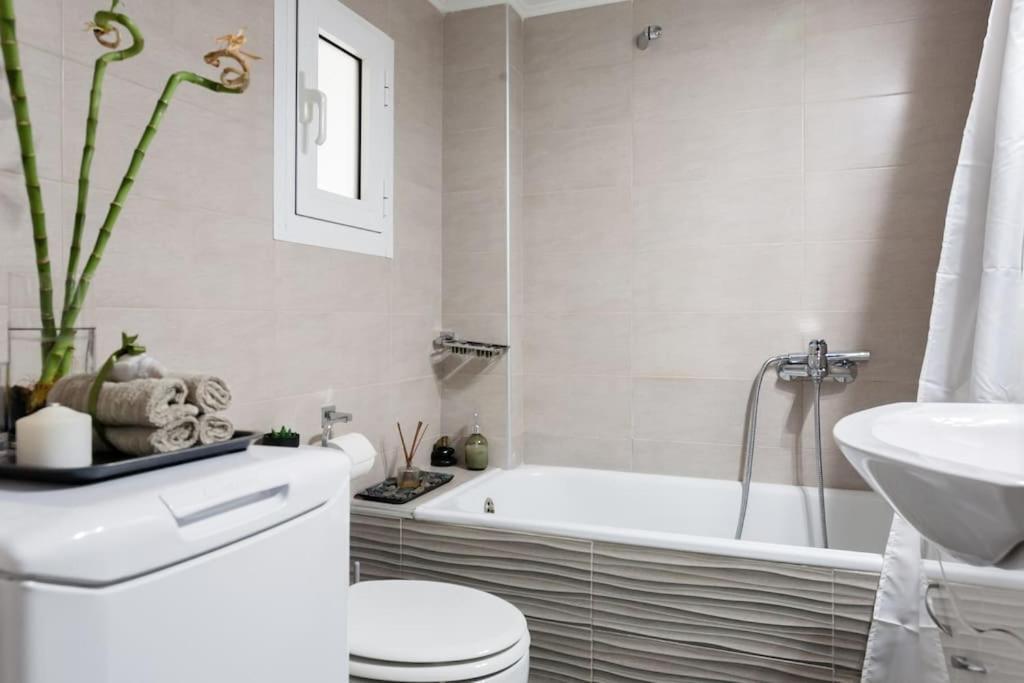 Your "Home Away From Home" - Phillopapou Hill Atenas Exterior foto