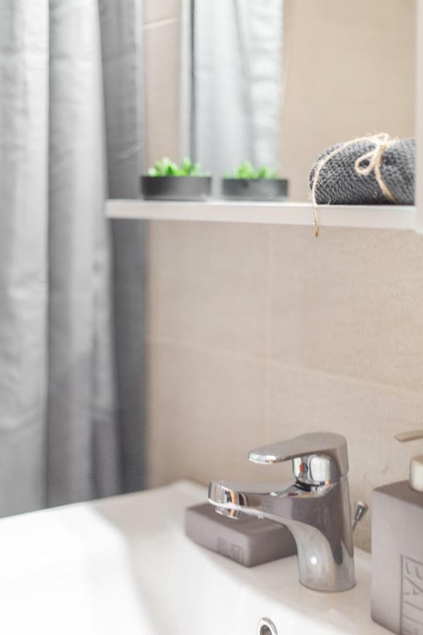 Your "Home Away From Home" - Phillopapou Hill Atenas Exterior foto